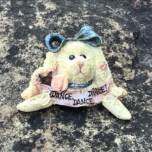 Boyd’s Bunny Margot Dance, Dance, Dance Bearwear Pin 1995